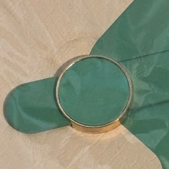 🔷🔹Tiffany & Co. Cream and Green Leather Accessory - Picture 3 of 13